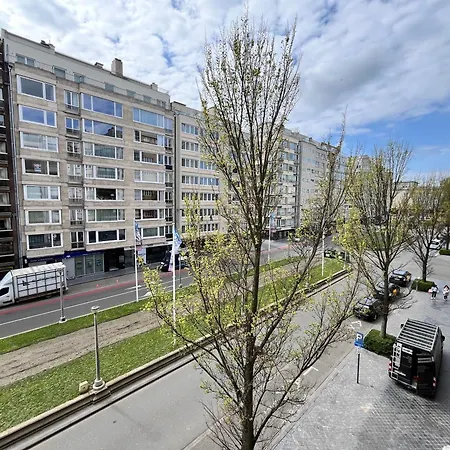 2 Bedroom In The Centre Of T30 דירה